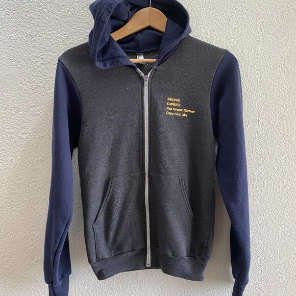 Sailing Caprice Red Brook Harbor Cape Cod MA Hoodie Sweatshirt XS Extra Small - Picture 1 of 3